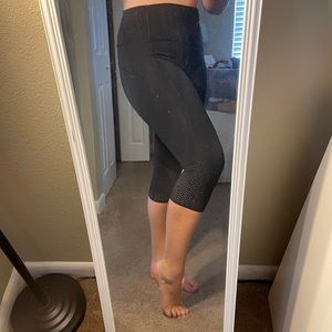 Lululemon Cropped Black Leggings